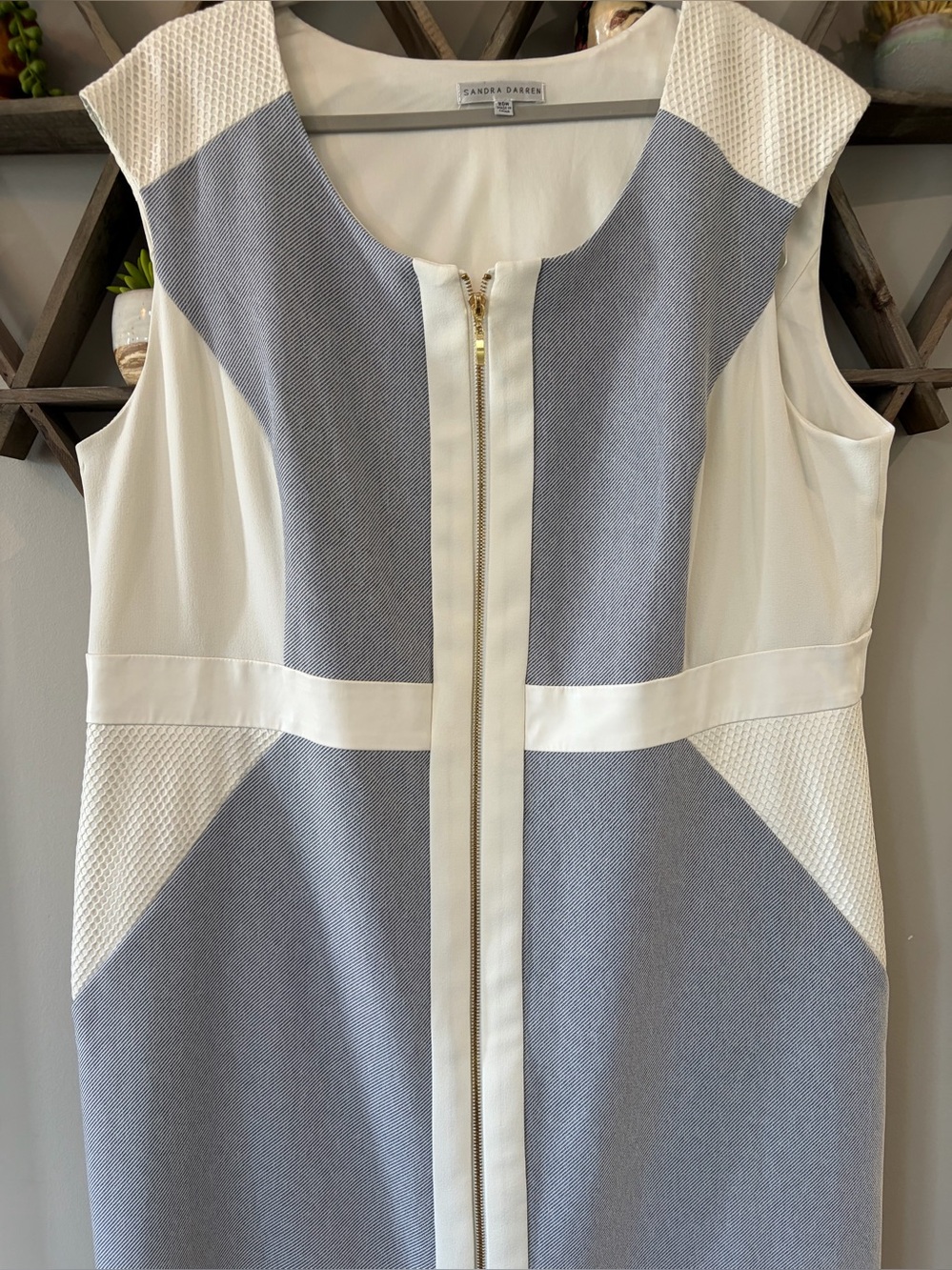 Sandra Darren women’s ivory and grey colorblock dress. Size 20W. - Picture 3 of 9